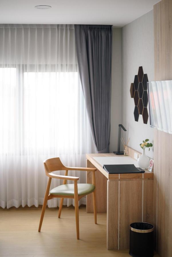 Prime Square Hotel Csiangmaj Kültér fotó