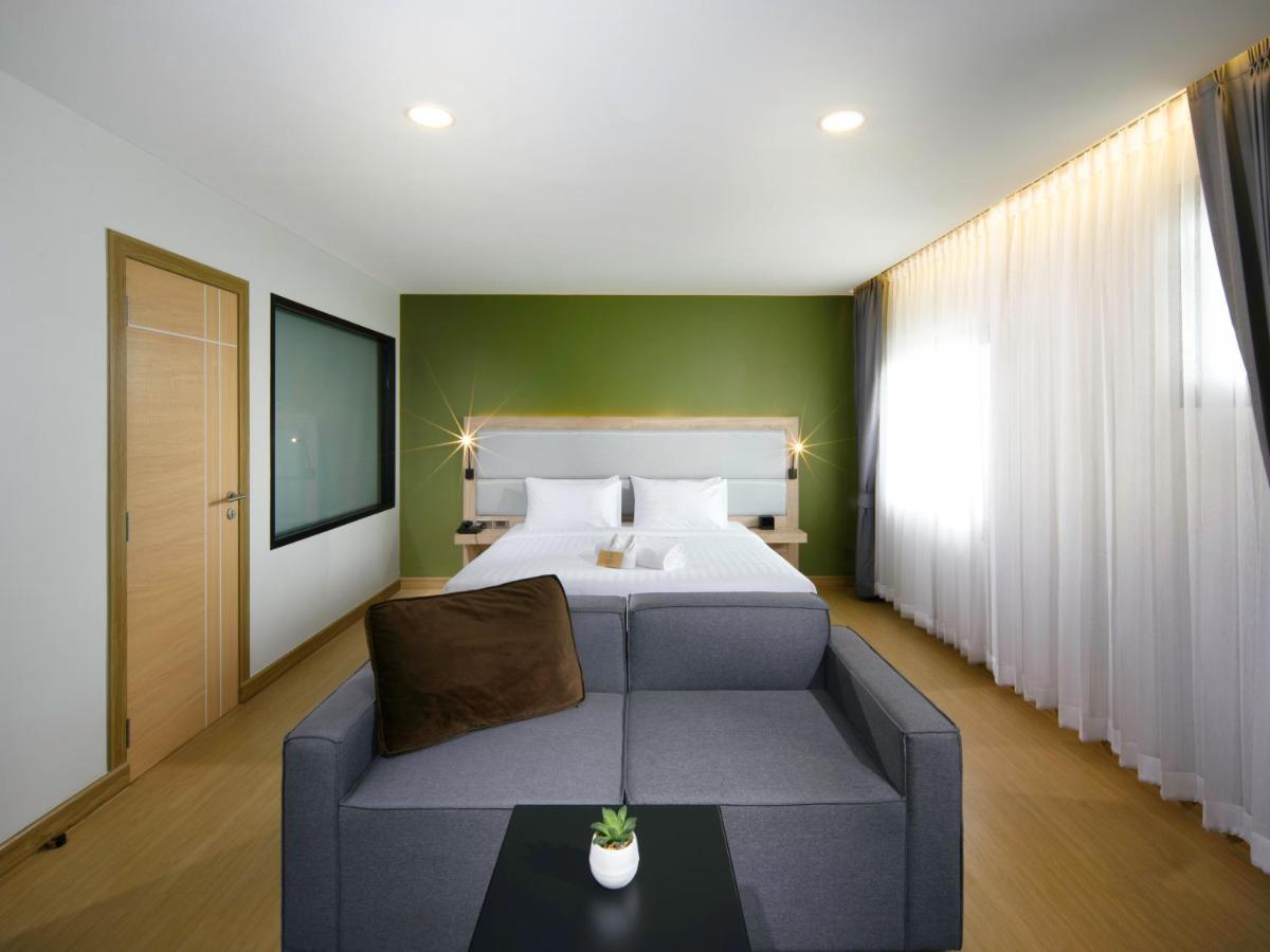Prime Square Hotel Csiangmaj Kültér fotó