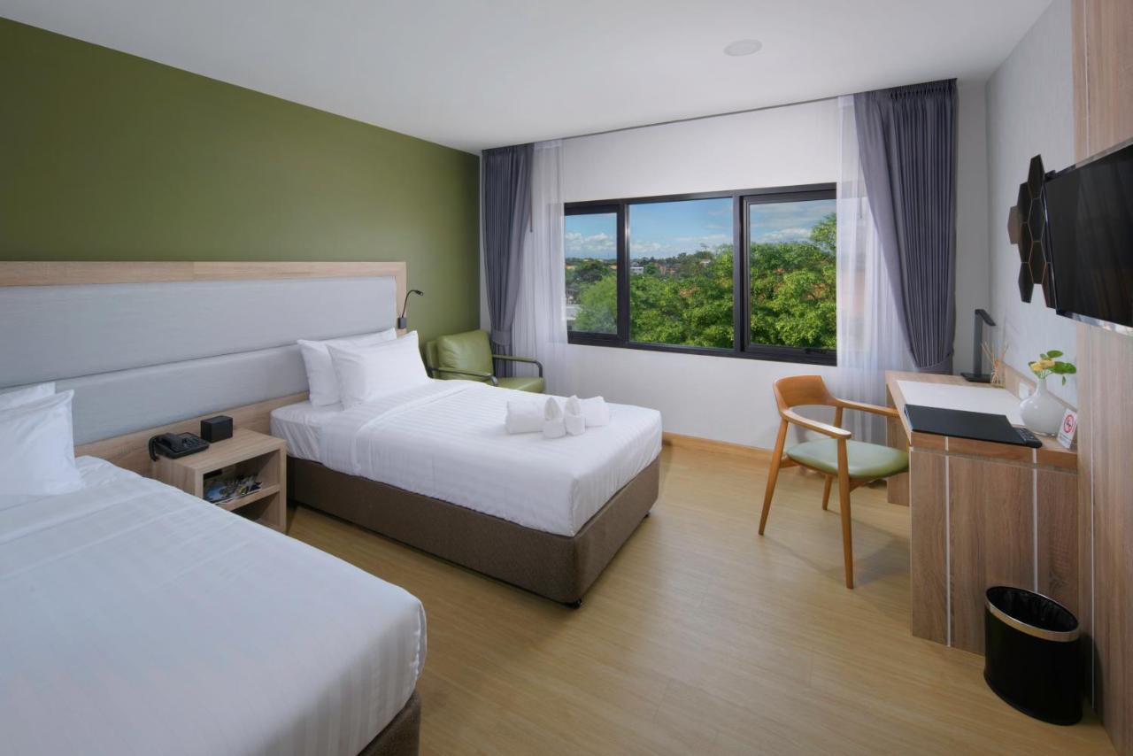 Prime Square Hotel Csiangmaj Kültér fotó